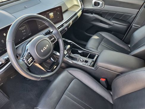 Used 2024 Kia Sorento SX image 12