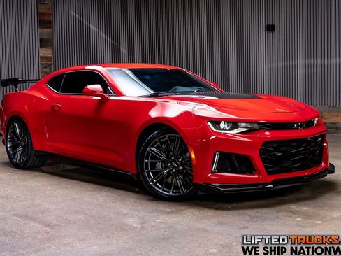 Used 2021 Chevrolet Camaro ZL1 image 1