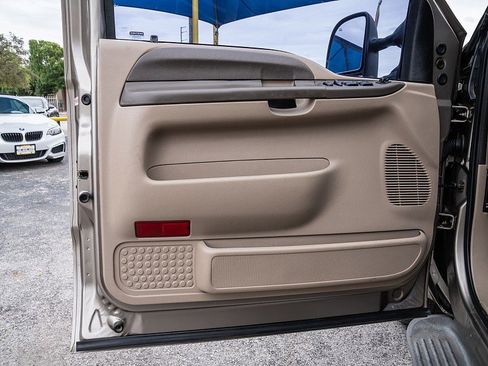 Used 2004 Ford F250 XL image 10
