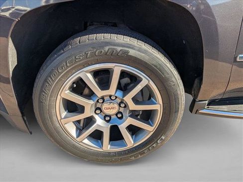 Used 2018 GMC Yukon Denali image 22