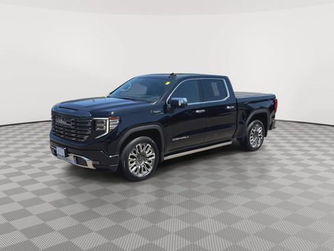 Used 2024 GMC Sierra 1500 Denali Ultimate AWD/4WD image 4