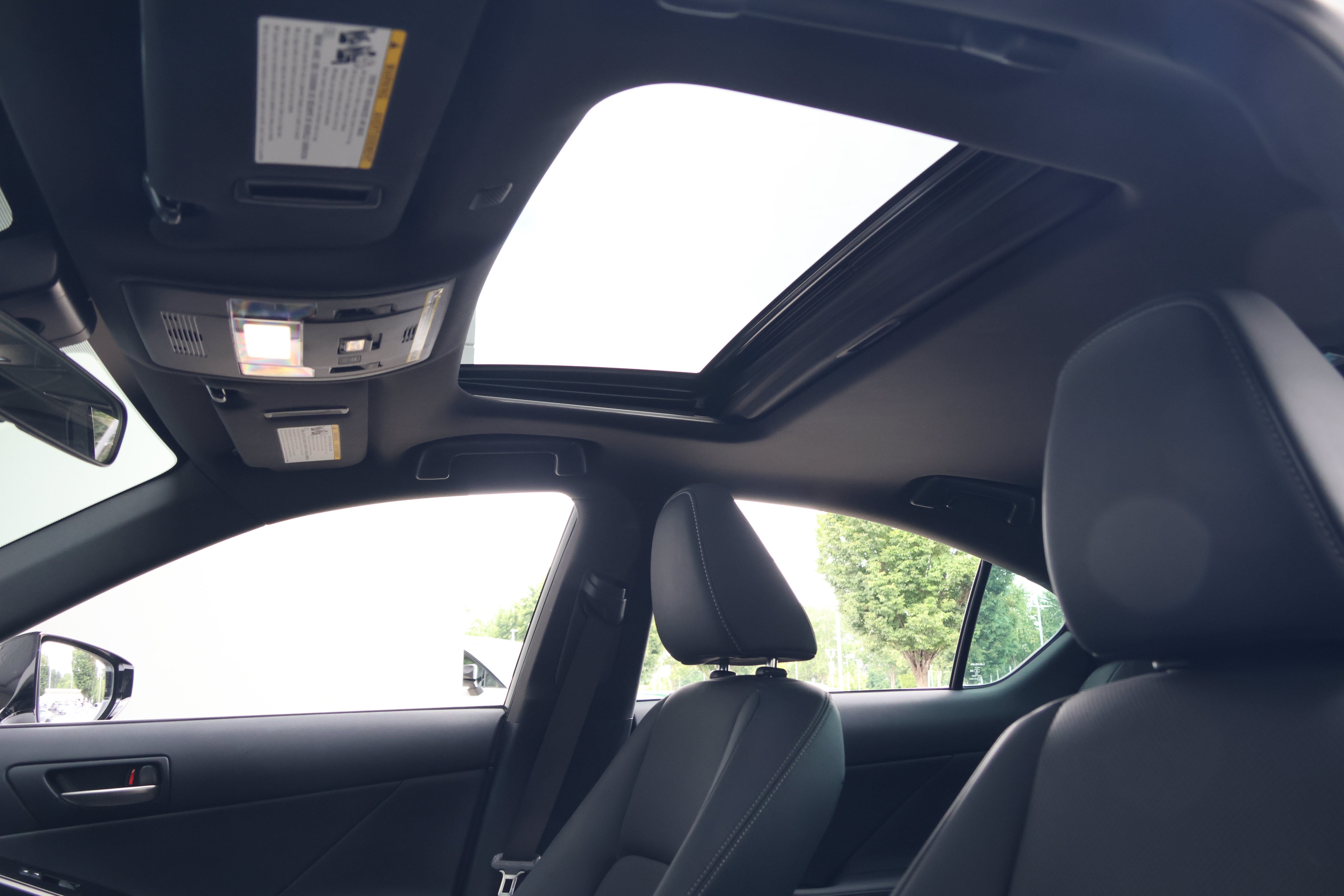 Used 2024 Lexus IS 350 F Sport RWD image 31