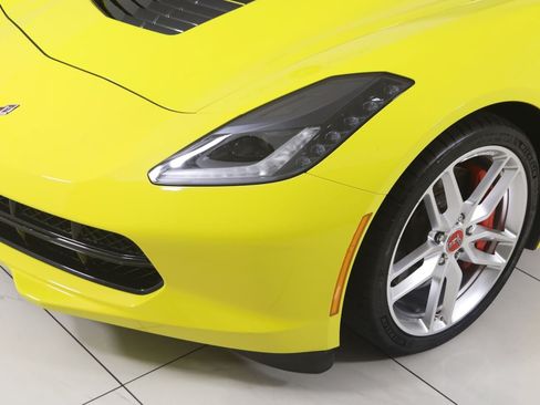 Used 2016 Chevrolet Corvette Stingray Coupe RWD image 73