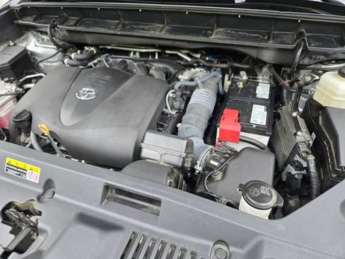 Used 2022 Toyota Highlander Platinum FWD image 28