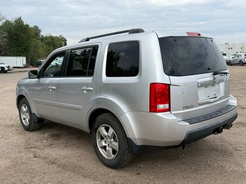 Used 2011 Honda Pilot EX image 3
