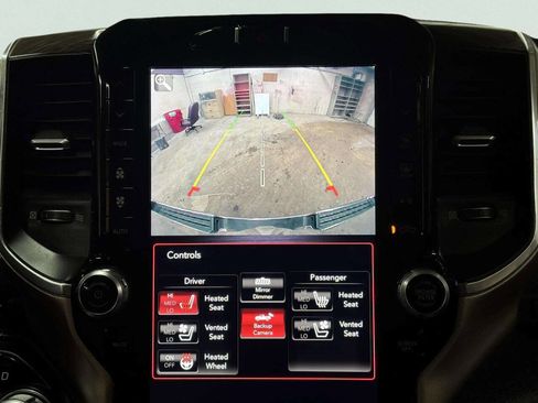 Used 2019 RAM 1500 Laramie image 30