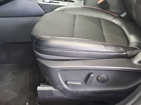Used 2025 Ford Escape ST-Line AWD/4WD image 25
