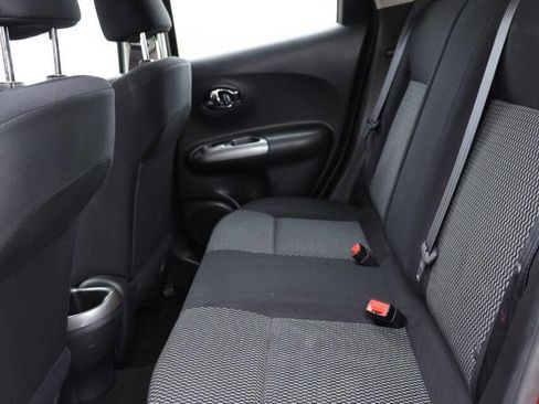 Used 2017 Nissan Juke S image 16