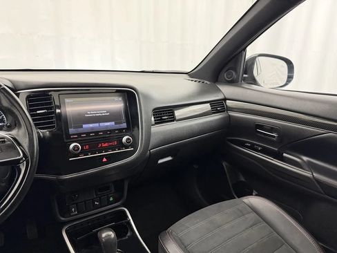 Used 2020 Mitsubishi Outlander SEL FWD image 11