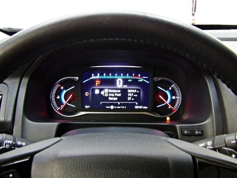 Used 2019 Honda Pilot Touring image 17