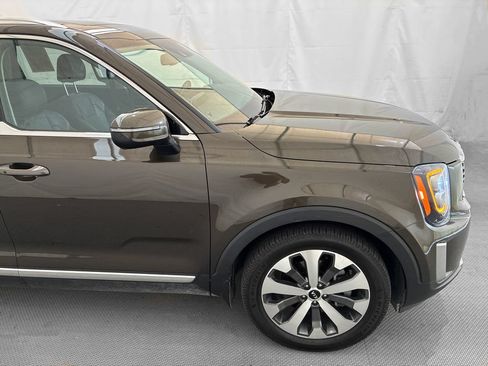 Used 2021 Kia Telluride EX w/ EX Premium Package AWD/4WD image 9