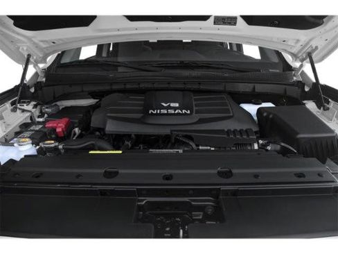 Used 2021 Nissan Titan SV w/ SV Convenience Package RWD image 16