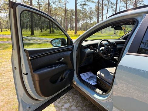 Used 2022 Hyundai Santa Cruz SEL w/ Activity Package FWD image 10