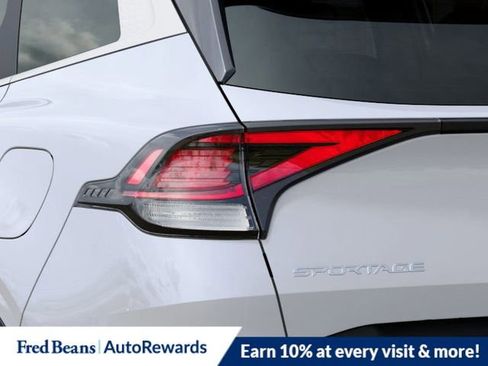 New 2025 Kia Sportage LX image 12