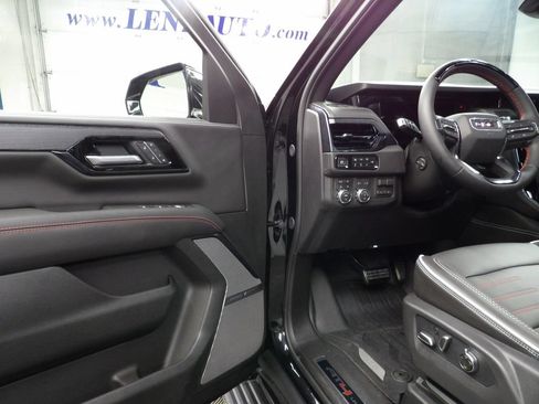 Used 2026 GMC Yukon AT4 Ultimate AWD/4WD image 54