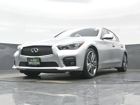 Used 2014 INFINITI Q50 Sport w/ Deluxe Technology Package image 28