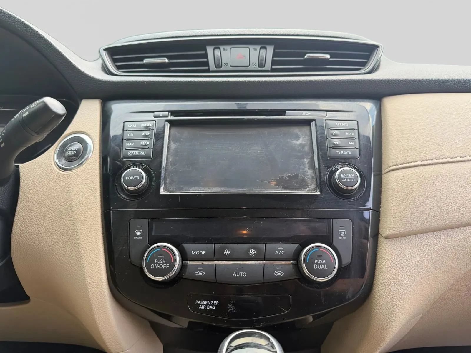 Used 2017 Nissan Rogue SV w/ SV Premium Package FWD image 21