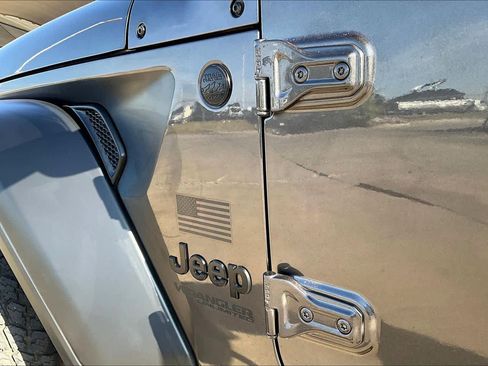 Used 2021 Jeep Wrangler Unlimited Sport image 31