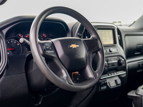 Used 2019 Chevrolet Silverado 1500 Custom image 14