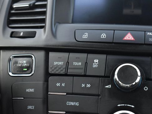 Used 2013 Buick Regal Premium image 23