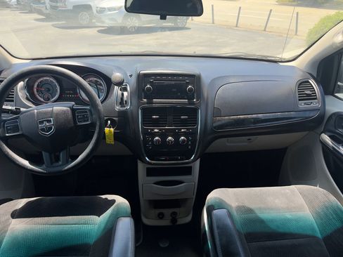 Used 2014 Dodge Grand Caravan American Value Package image 15