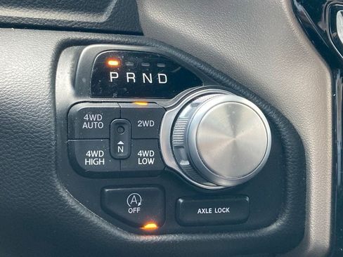 Used 2019 RAM 1500 Laramie AWD/4WD image 21