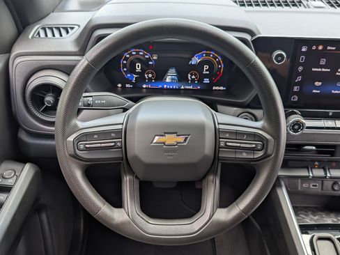 Used 2024 Chevrolet Colorado W/T w/ WT Convenience Package RWD image 23