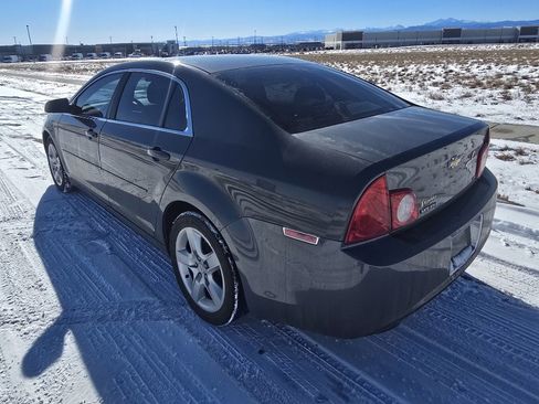 Used 2009 Chevrolet Malibu LS image 3