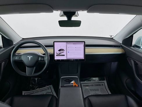 Used 2022 Tesla Model Y Long Range AWD/4WD image 12
