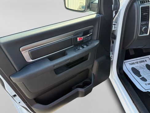 Used 2024 RAM 1500 Warlock AWD/4WD image 10