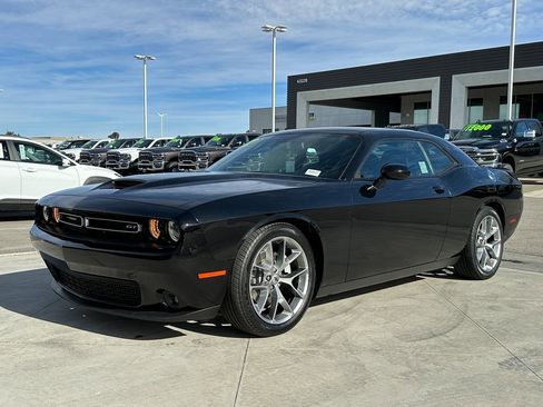 Certified 2022 Dodge Challenger GT image 2