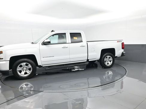 Used 2018 Chevrolet Silverado 1500 LT w/ All Star Edition AWD/4WD image 5