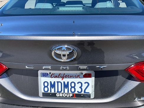 Used 2019 Toyota Camry LE FWD image 30
