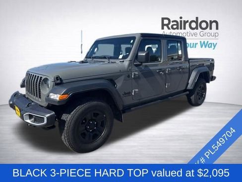 Used 2023 Jeep Gladiator Sport AWD/4WD image 3