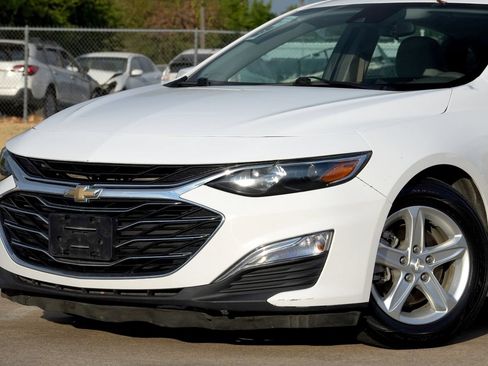 Used 2020 Chevrolet Malibu LS w/ Driver Confidence Package II FWD image 22