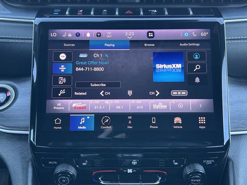 Used 2024 Jeep Grand Cherokee Limited 4xe image 7