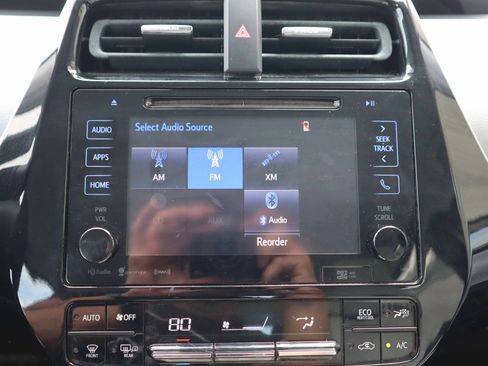 Used 2016 Toyota Prius Three Touring image 21