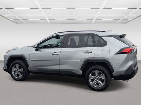 Used 2023 Toyota RAV4 XLE w/ Convenience Package image 3