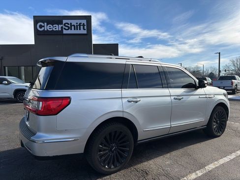 Used 2019 Lincoln Navigator Reserve image 7
