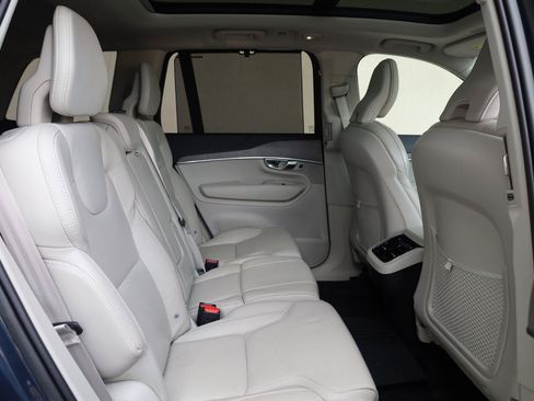 Used 2023 Volvo XC90 B6 Ultimate w/ Protection Package Premier AWD/4WD image 27
