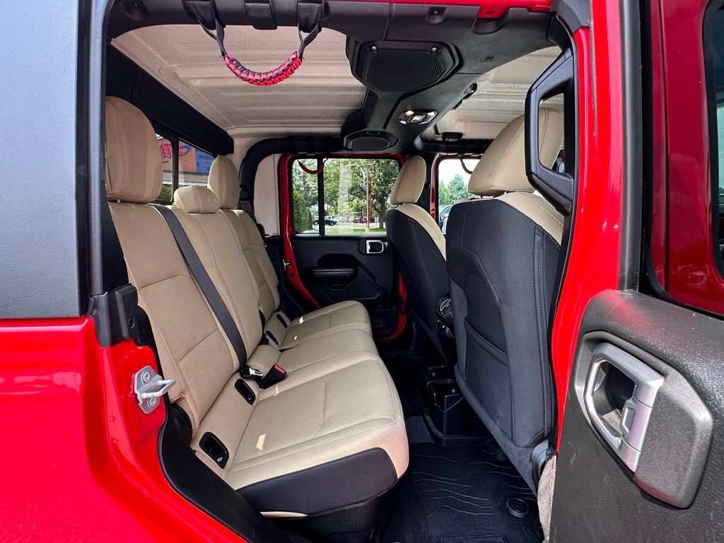 Used 2020 Jeep Gladiator Sport w/ Quick Order Package 24S AWD/4WD image 15