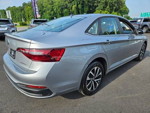 Used 2024 Volkswagen Jetta S image 7