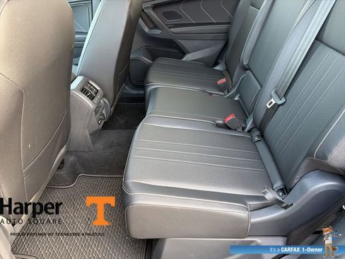 Used 2024 Volkswagen Tiguan SE R-Line w/ MDO Package, Three-Row image 10