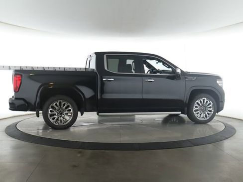 Used 2026 GMC Sierra 1500 Denali Ultimate AWD/4WD image 6
