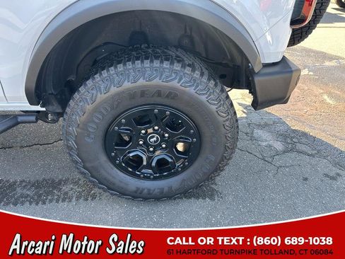 Used 2022 Ford Bronco Wildtrak image 14