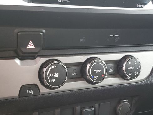 Used 2023 Toyota Tacoma SR image 22