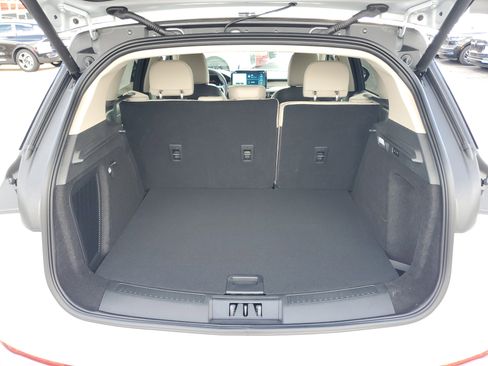 New 2026 Lincoln Corsair Premiere image 29