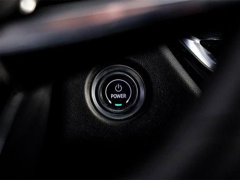 Used 2024 Cadillac Lyriq Luxury w/ LPO, Floor Liner Package image 20