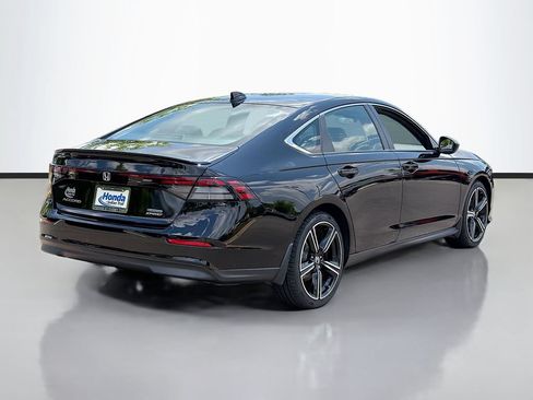 Used 2025 Honda Accord Sport image 5