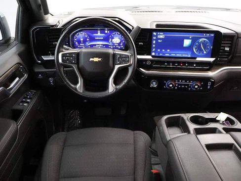 Used 2022 Chevrolet Silverado 1500 LT RWD image 18